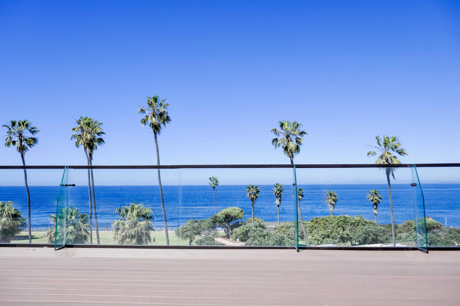 La Jolla Cove Suites - thumb 2