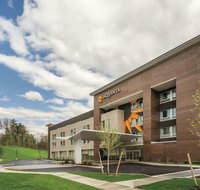 La Quinta Inn  Suites Clifton Park - Accommodation Dallas