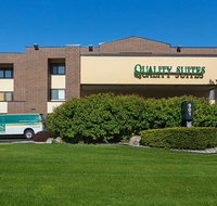 Quality Suites Hotel Lansing - Accommodation Dallas