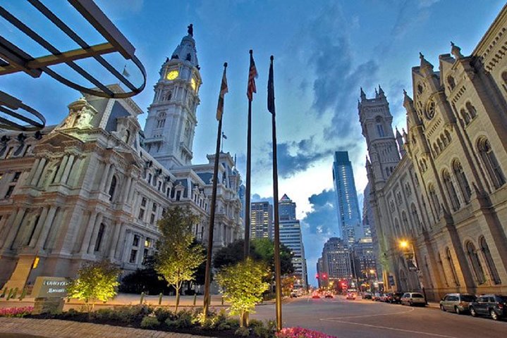 Dark Philly Adult Night Tour