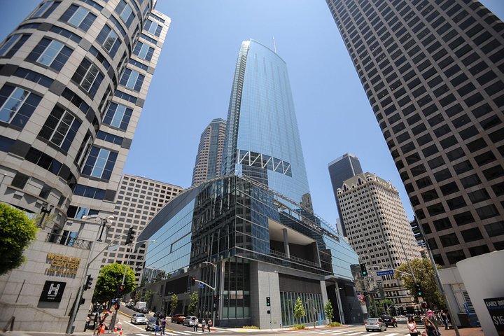 Los Angeles Airport Transfer: Los Angeles To Airport LAX In Luxury SUV - thumb 4