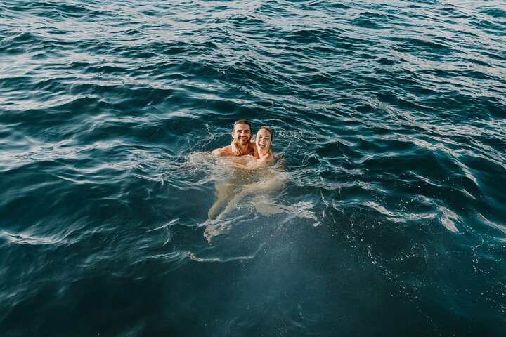 BYOB Paradise Waikiki Sunset Cruise + LIVE DJ + SWIMMING - thumb 3