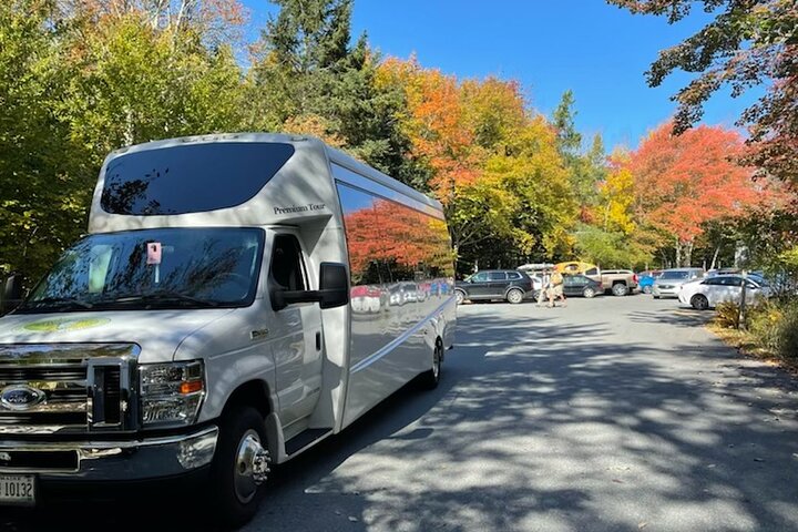 Premium Narrated Bus Tour Of Bar Harbor And Acadia National Park (3.5 Hours) - thumb 4