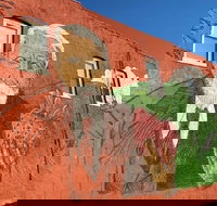 Strawberry Hill and Downtown KCK Hike - Accommodation Dallas