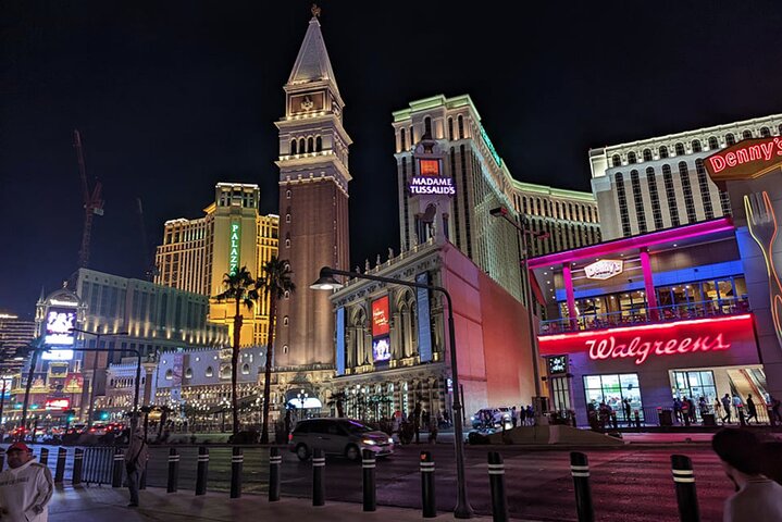 Best Boulevard Of Las Vegas: A Night Walking Tour Of The Strip - thumb 4