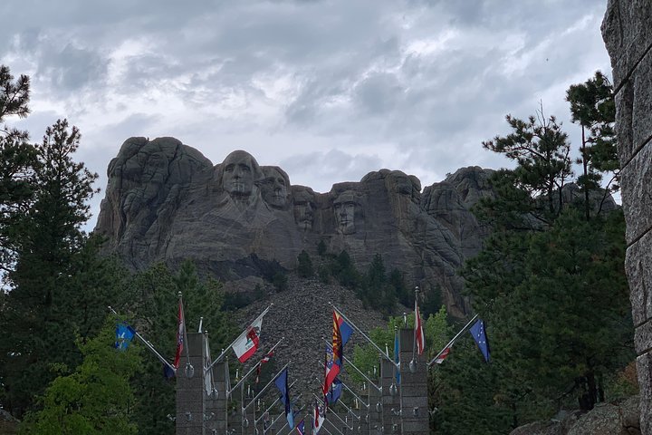 Private Black Hills Monument Package - thumb 2