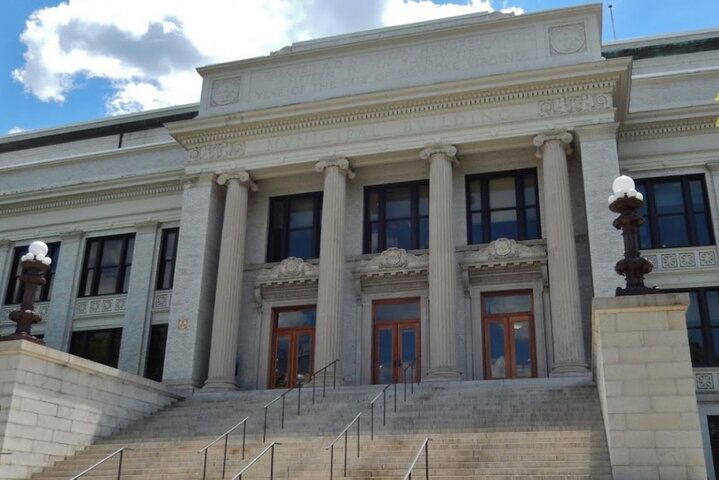 Roanoke Scavenger Hunt: A Big Lick Of Roanoke - thumb 0