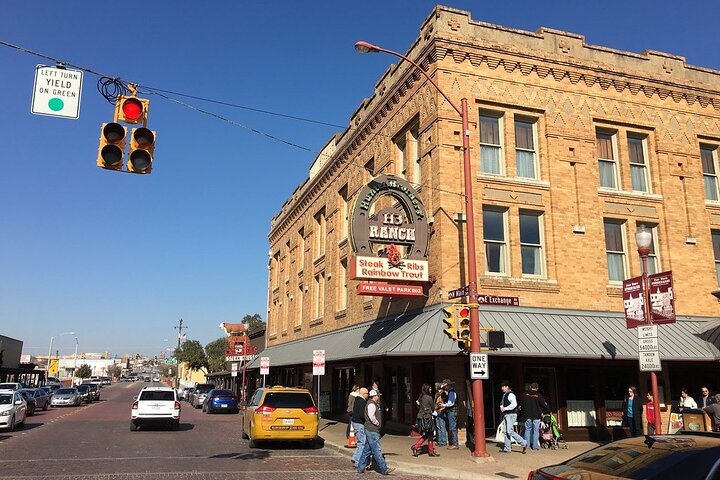 Welcome To Dallas: Private Walking Tour - thumb 5
