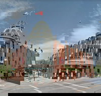 Milwaukee Scavenger Hunt A Splash of Color - Accommodation Dallas