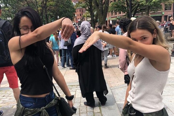 Unique Scavenger Hunt Experience In Milwaukee By Crazy Dash - thumb 1