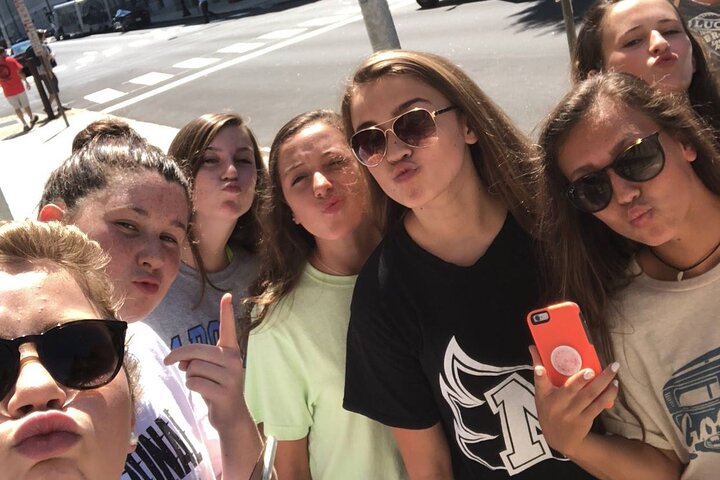 Unique Scavenger Hunt Experience In Milwaukee By Crazy Dash - thumb 2