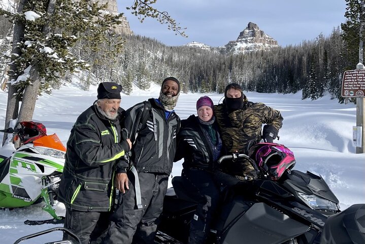Heart Six Snowmobiling In Jackson Hole - thumb 1