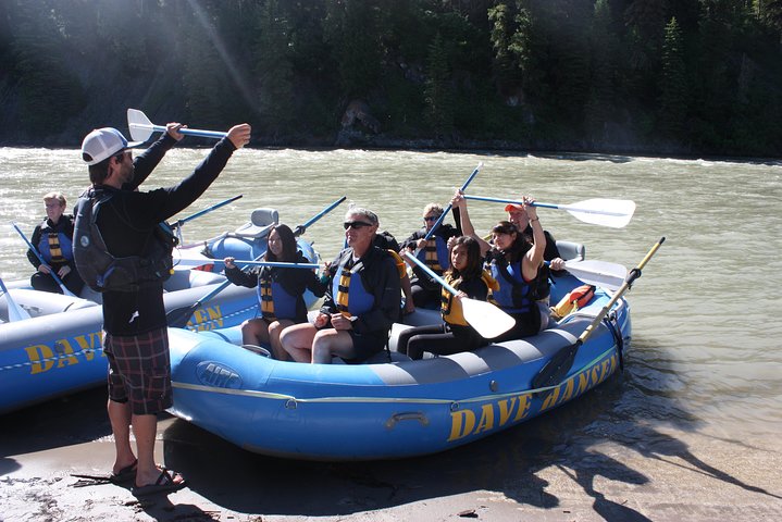 8-mile Whitewater Standard Raft In Jackson, Wyoming - thumb 3