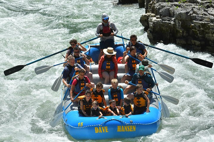 8-mile Whitewater Standard Raft In Jackson, Wyoming - thumb 5
