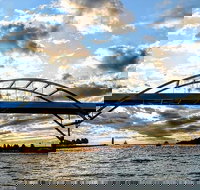 MilwaukeeTandem Kayak Rental - Accommodation Dallas